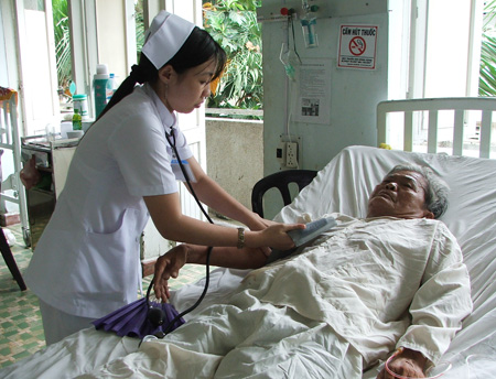 Tỷ lệ cao huyết áp tăng nhanh ở người Việt