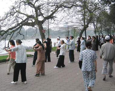 Kiểm soát huyết áp khi nắng nóng